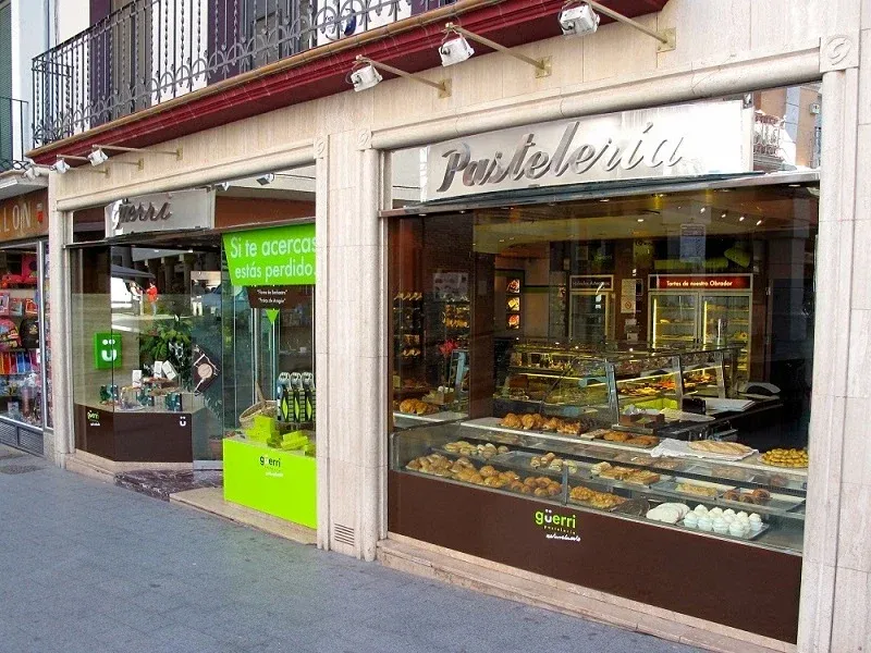 Fachada de la tienda de la calle Romero